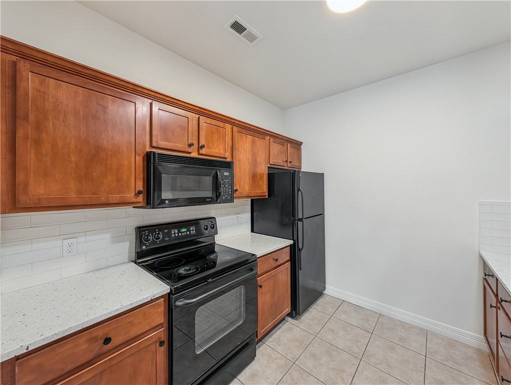 Homes At Oakmont Horizontal Prop Rogers - Residential Lease