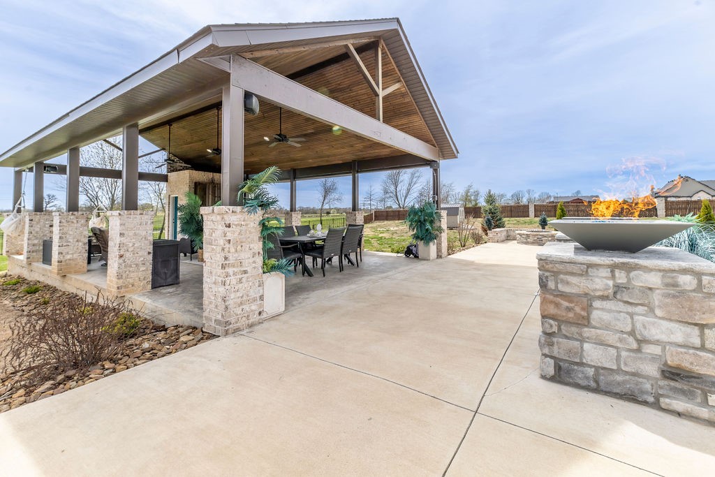 Tontitown Outlots - Residential