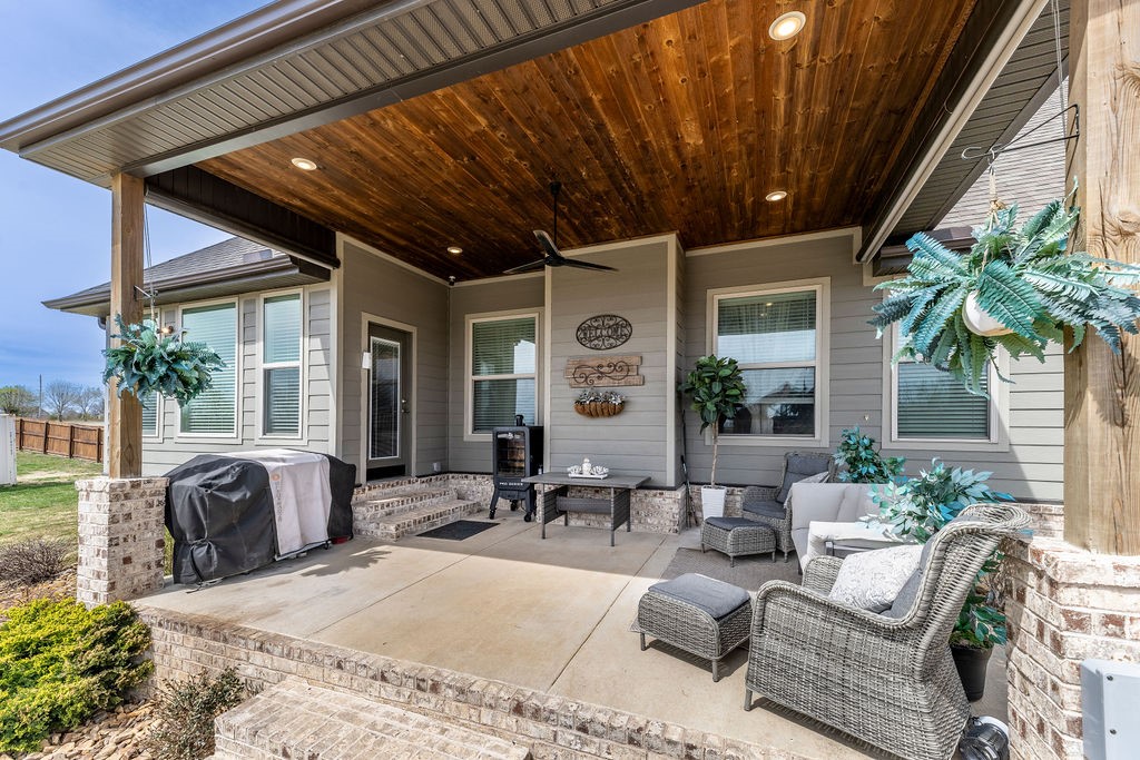 Tontitown Outlots - Residential