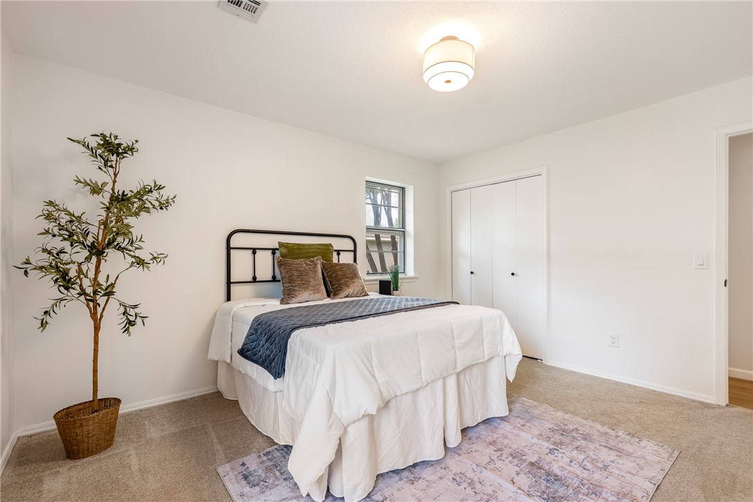 Southern Meadows 1st Add Bentonville - Residential