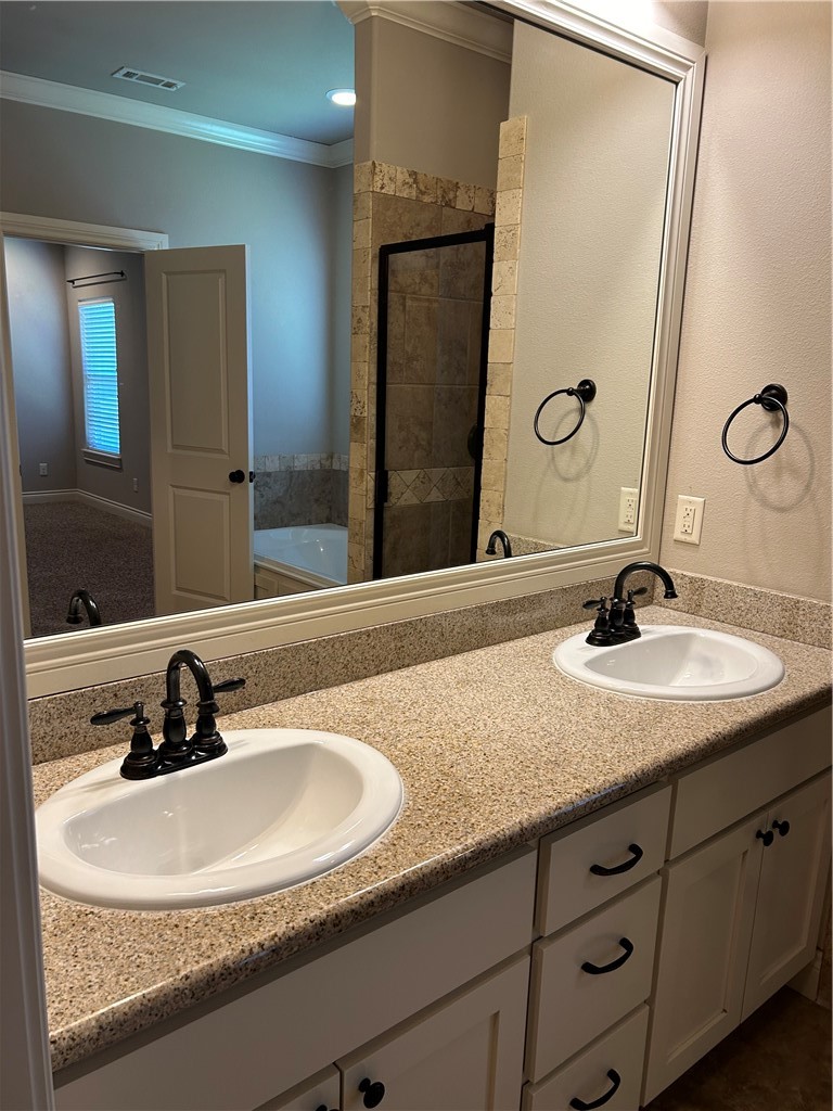 Rocky Creek Sub Rogers - Residential Lease
