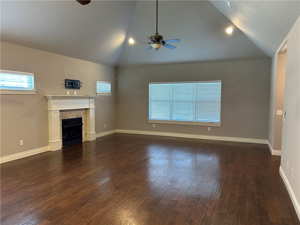 Rocky Creek Sub Rogers - Residential Lease