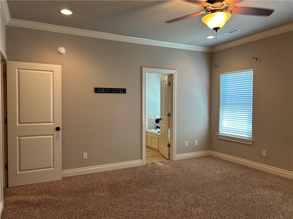 Rocky Creek Sub Rogers - Residential Lease