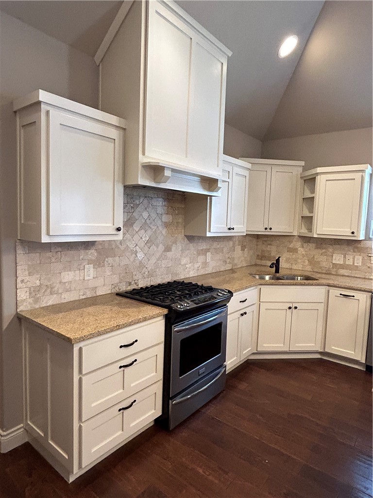 Rocky Creek Sub Rogers - Residential Lease