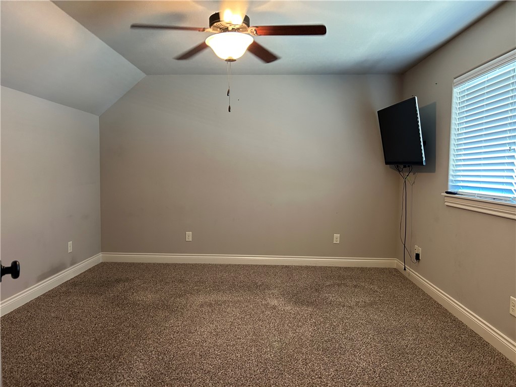 Rocky Creek Sub Rogers - Residential Lease
