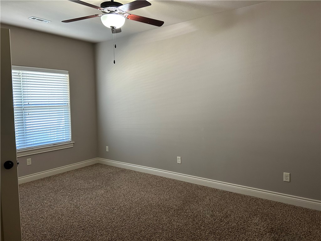 Rocky Creek Sub Rogers - Residential Lease