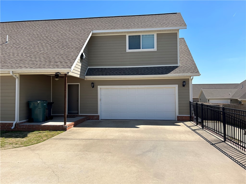 Rocky Creek Sub Rogers - Residential Lease