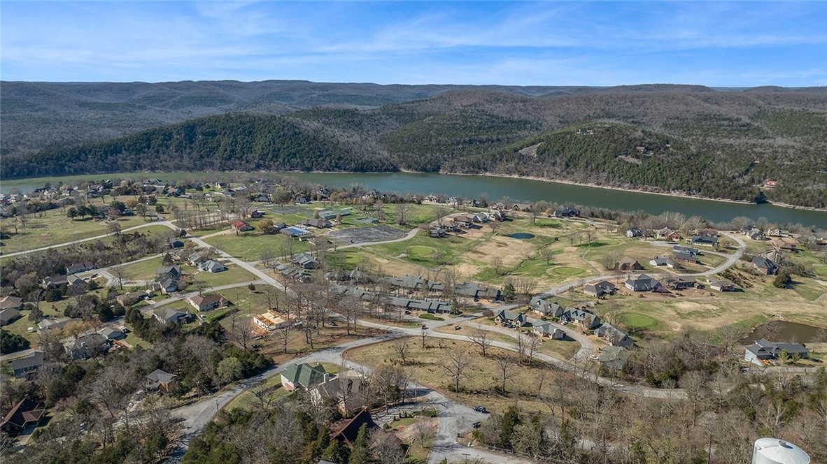 Unit 117 Holiday Island - Residential