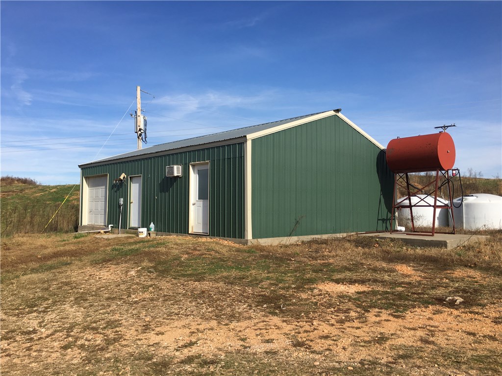 Broilerville - Farm