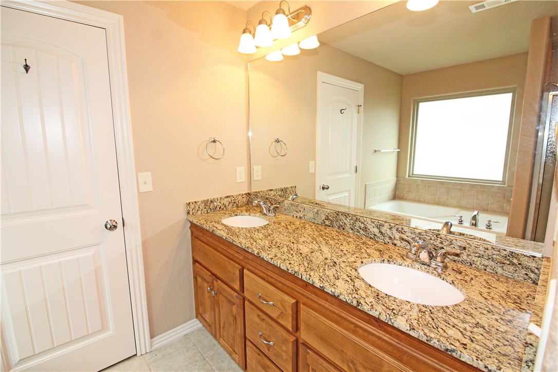 Riverwalk Farm Estate Ph II Bentonville - Residential Lease