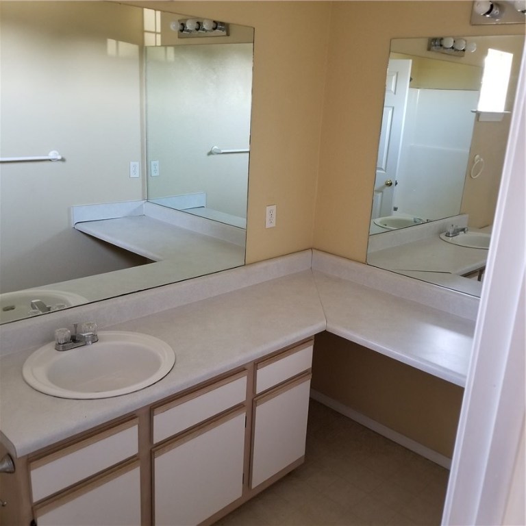 Meadowlands - Residential Lease