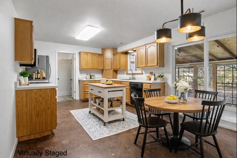 Maple Crest - Residential