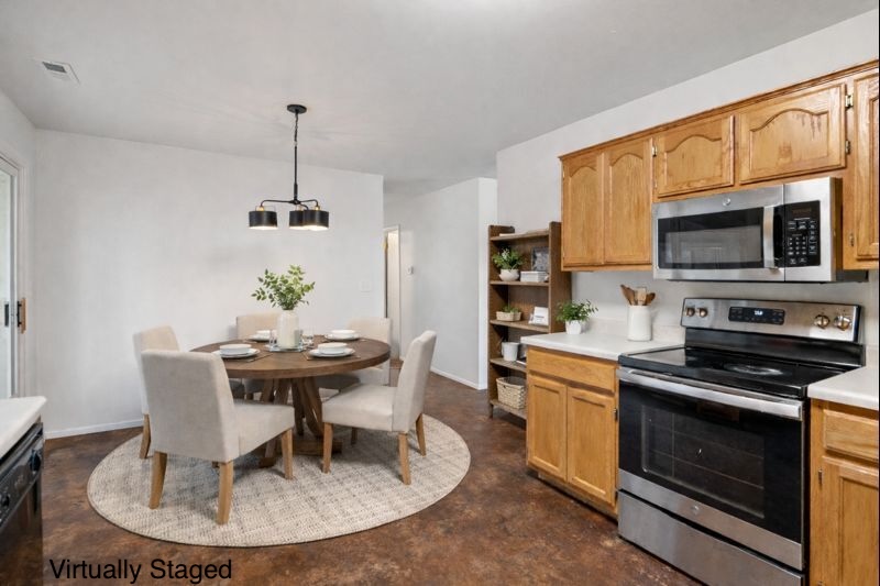 Maple Crest - Residential