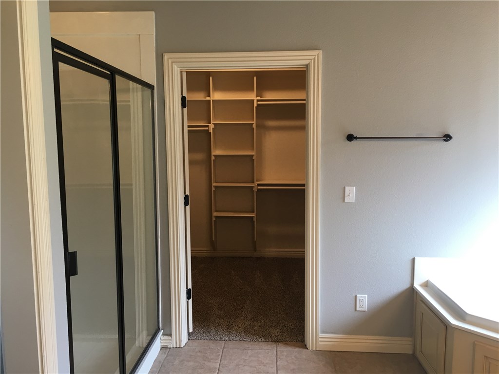Cross Keys Sub Ph I - Residential Lease