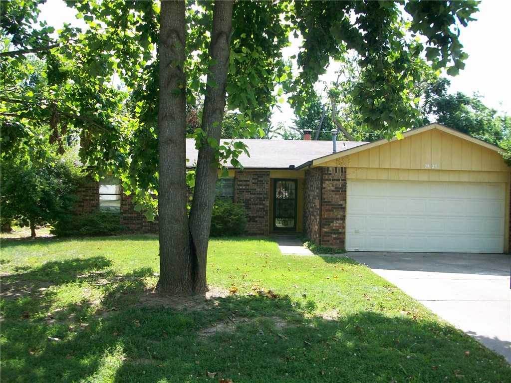 Coming soon! Check out this cozy 3 bedroom home featuring large fireplace, wood laminate in the living rooms, and a large backyard. Available approximate 7/29/19! Taking pre-applications now. *Tenants responsible for all utilities and lawn maintenance.