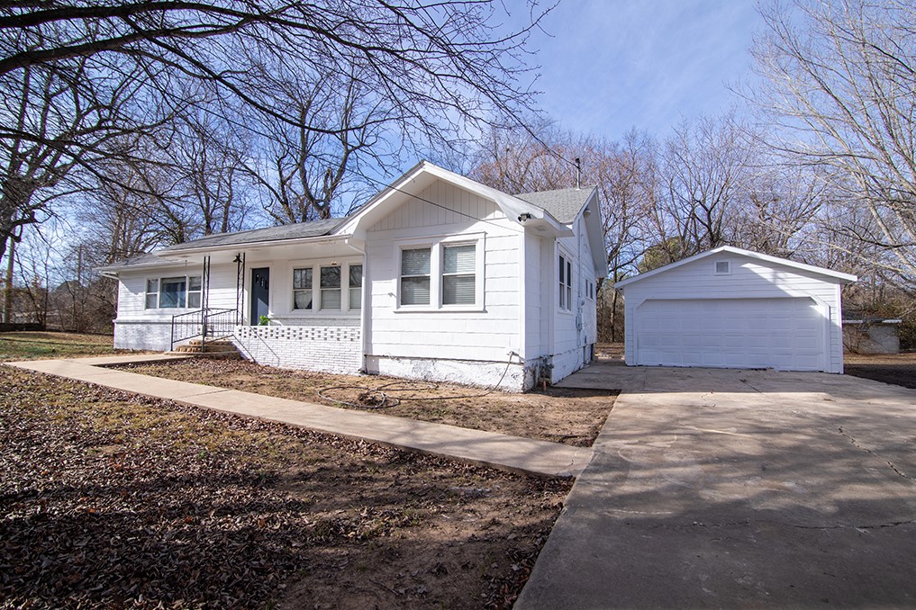 Charming Home in Prime Fayetteville Location! This beautifully maintained home at the corner of N Old Wire Rd and Ash St offers the perfect mix of convenience and outdoor charm. Just steps from Niokaska Creek Trail and close to Gulley Park, enjoy easy access to nature and Fayetteville’s best amenities. Featuring 1.38 acres which is a rare find and fully remodeled 2 bathrooms, kitchen and flooring, this home is designed for comfortable living. Minutes from shopping, dining, and top-rated schools