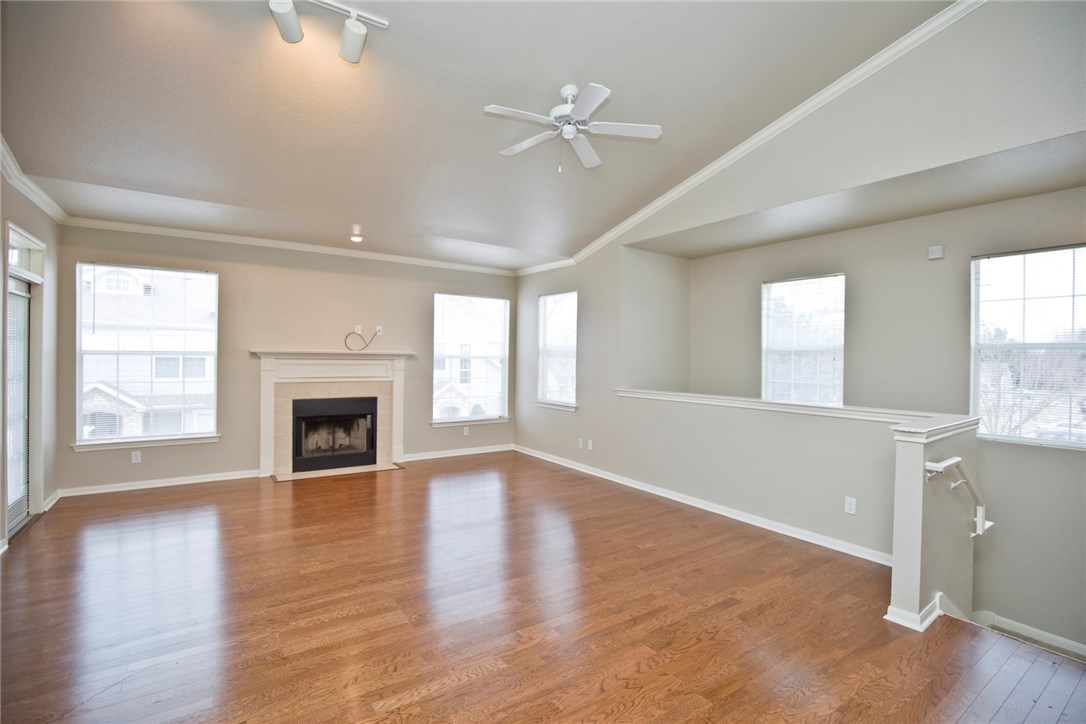Stone Manor Condo Rogers - Residential Lease