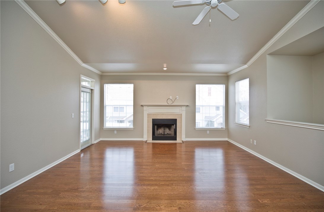 Stone Manor Condo Rogers - Residential Lease