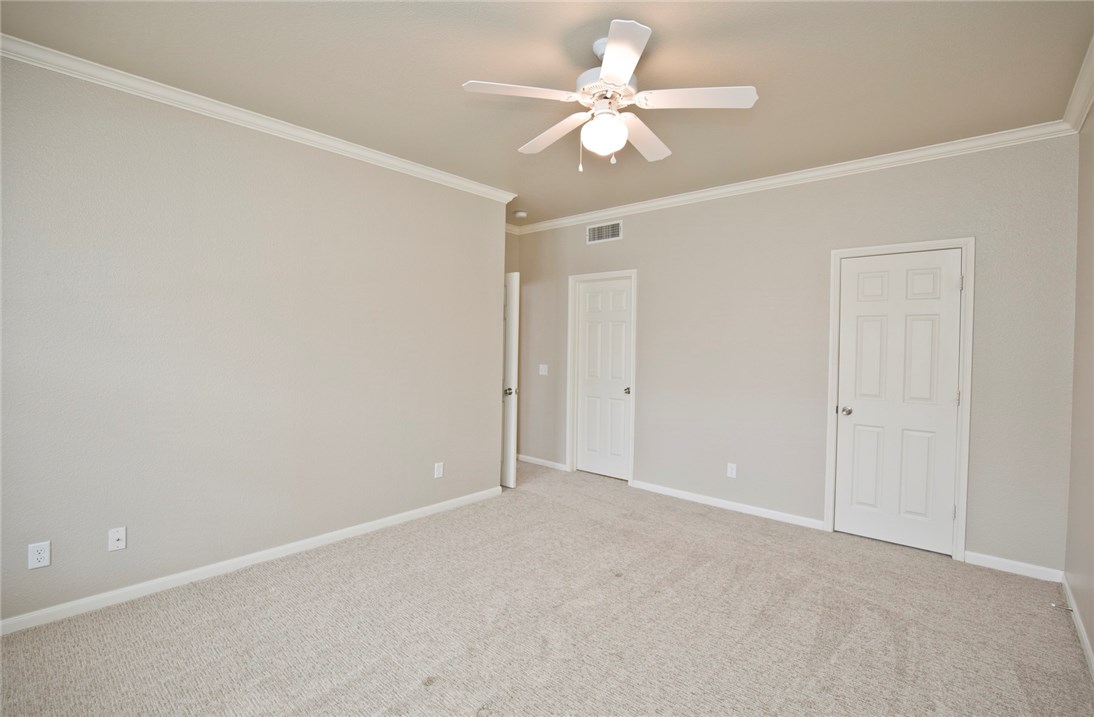 Stone Manor Condo Rogers - Residential Lease
