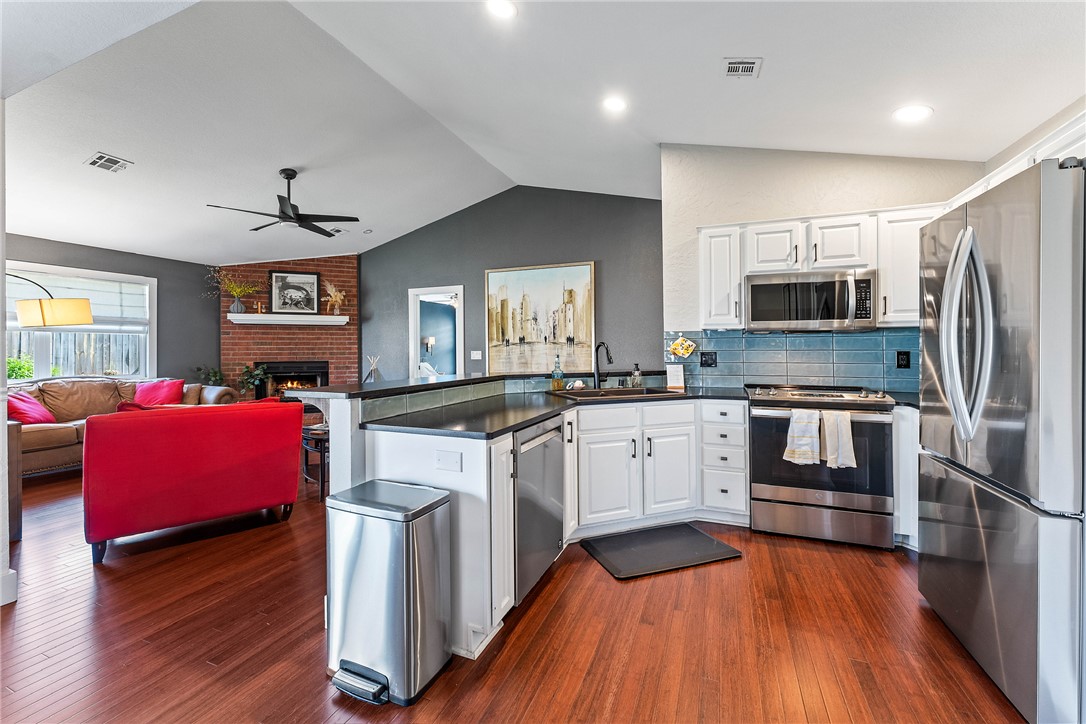 GREENRIDGE ADD BLK 1-BENTONVILLE - Residential
