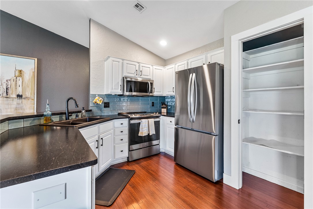 GREENRIDGE ADD BLK 1-BENTONVILLE - Residential