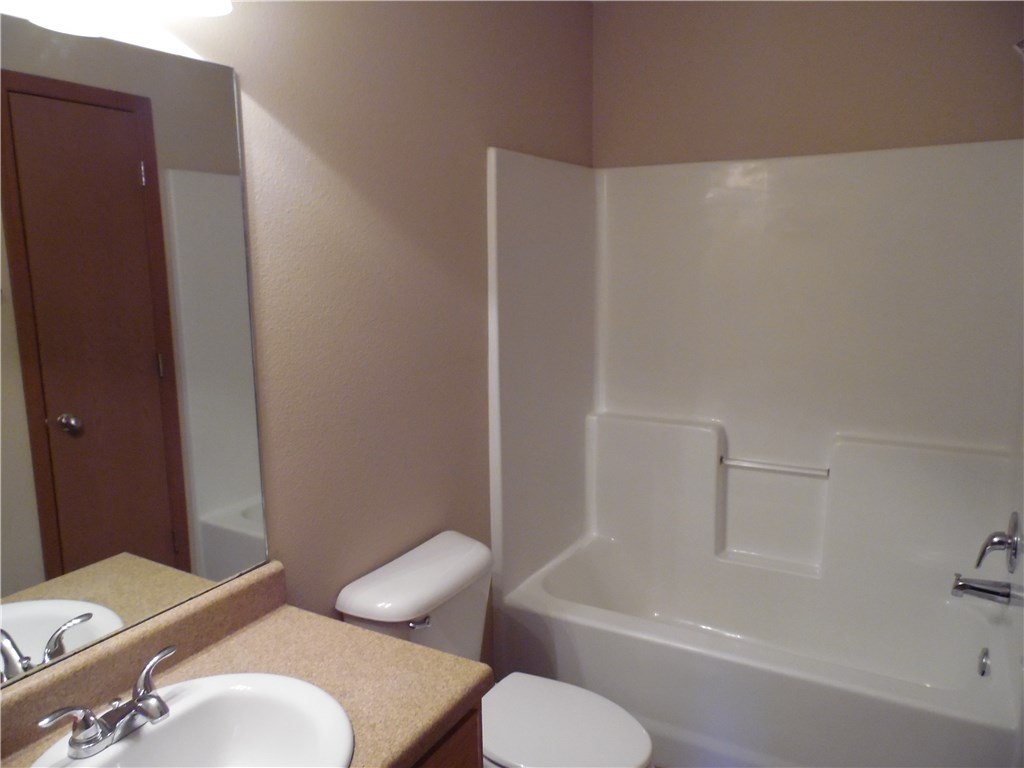 Stonegate Sub Bentonville - Residential Lease