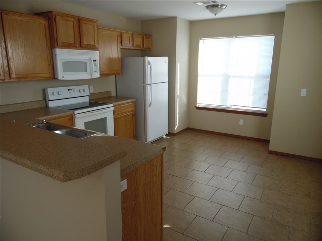 Stonegate Sub Bentonville - Residential Lease