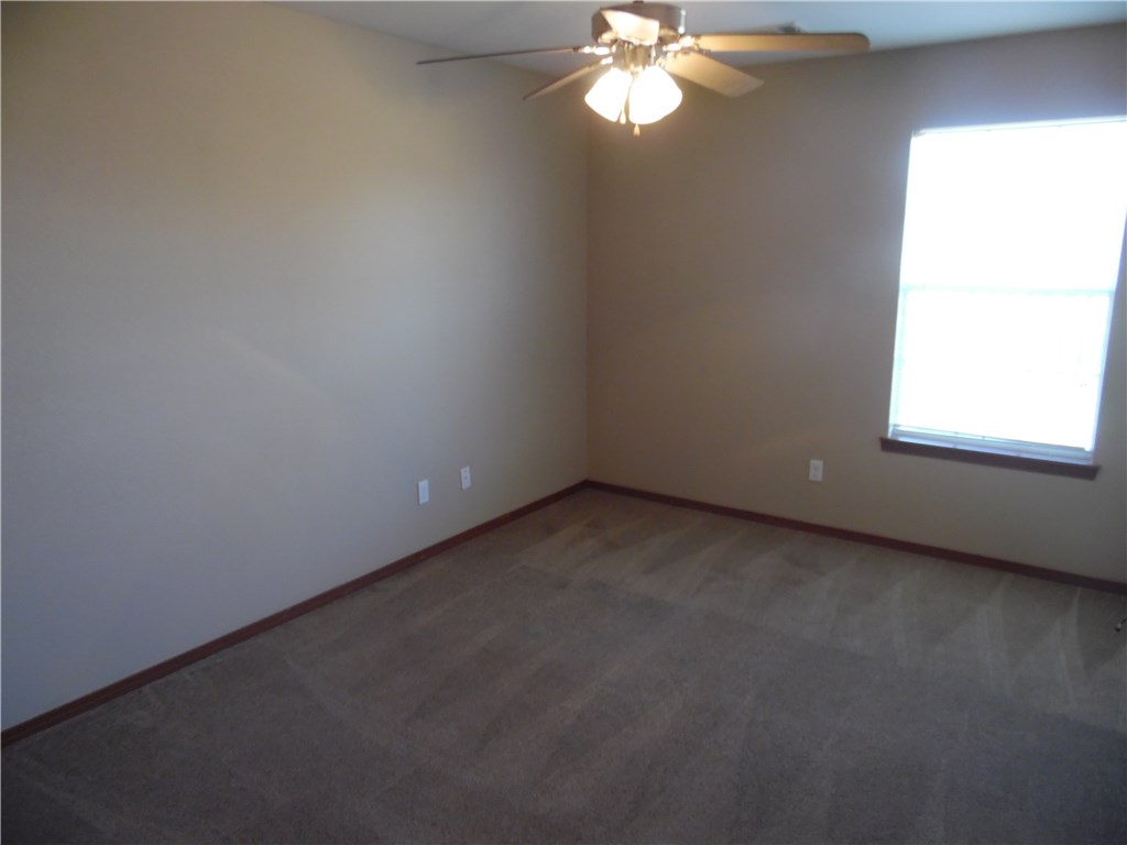 Stonegate Sub Bentonville - Residential Lease