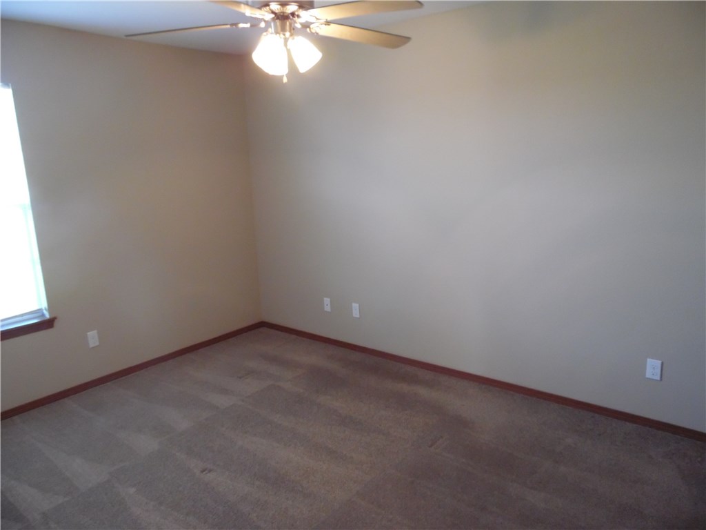 Stonegate Sub Bentonville - Residential Lease