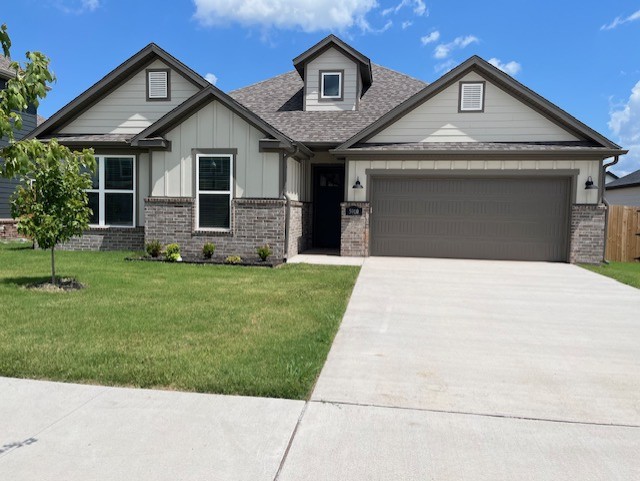 Welcome to Osage Hills! Never lived in new construction.This subdivision is conveniently located to XNA, the Walmart DC and Bentonville School District. This beautiful four bedroom 2 bath has 9 ft ceilings, and LVP throughout the main living areas. Chiefs kitchen with large island and pantry. Primary bathroom offers walk-in shower, double sinks and spacious walk-in closets.
