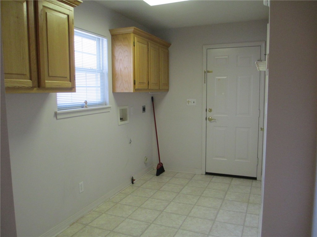 Unit 106 Holiday Island - Residential