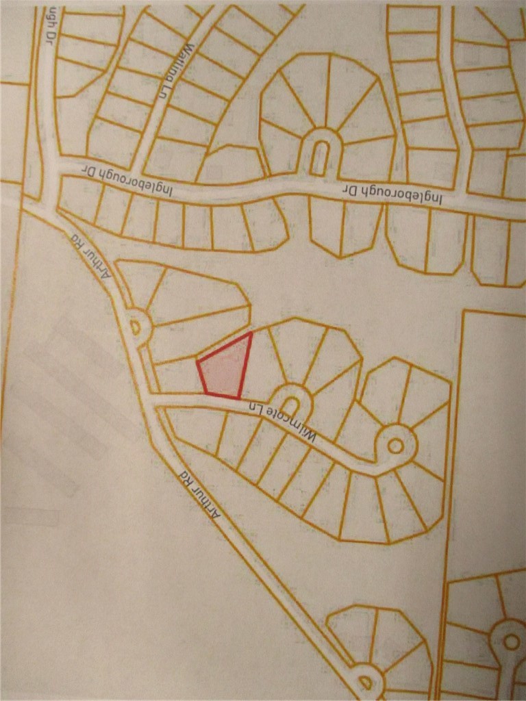 Large .41 acre lot give you great opportunity to build your perfect home.  Close to new Oz Trail Bike Park, I-49, restaurants and all Bella Vista has to offer.