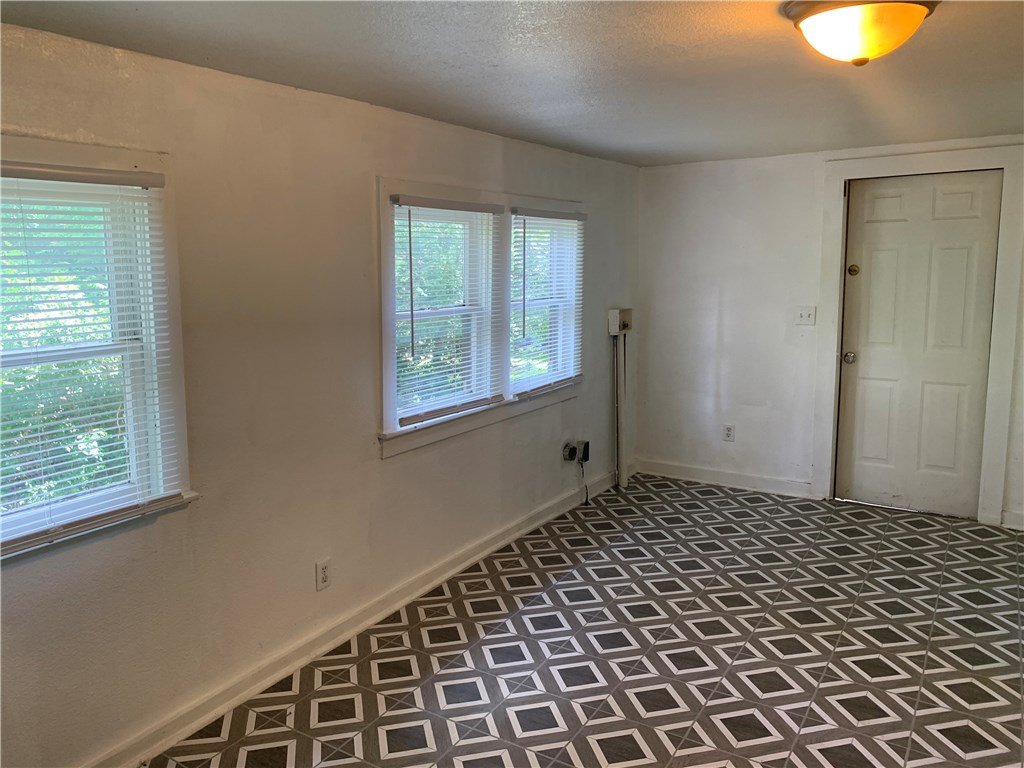 Rose Hill Outlots - Residential Lease