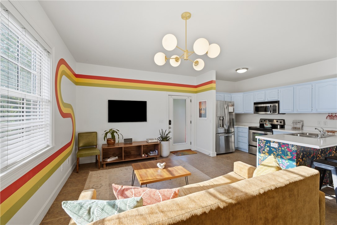 Mullis Apartments - Hpr - Residential