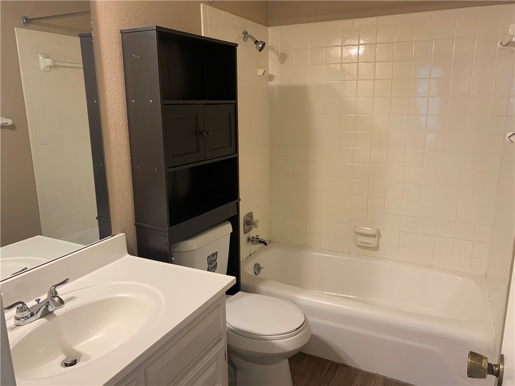 Townhouse Tct 3 A/K/A Drake Court Bvv - Residential Lease