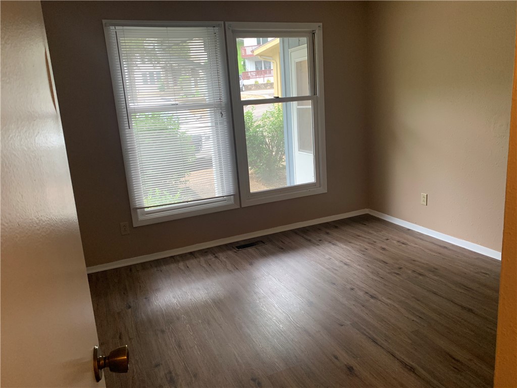 Townhouse Tct 3 A/K/A Drake Court Bvv - Residential Lease