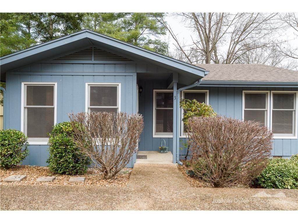 Great location for this 3 bedroom condo right off the golf course and the creek.