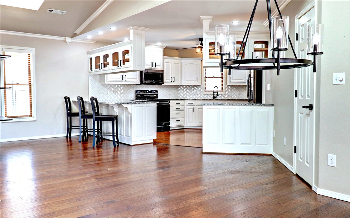 Horseshoe Hills - Residential