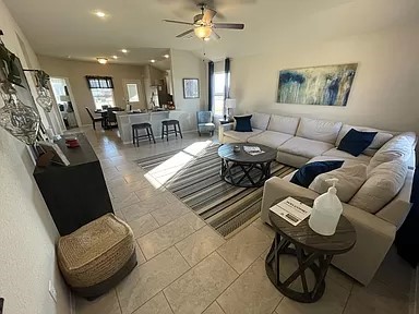 CROWDER AVENUE SUB PH 1-GENTRY - Residential