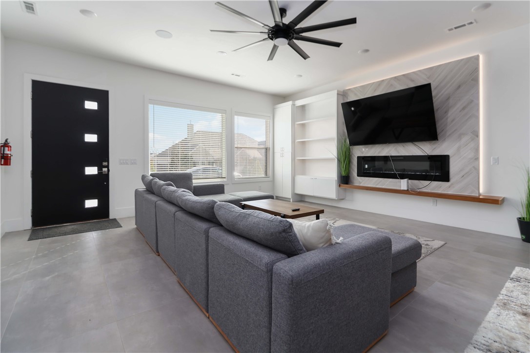 W A Burks Add Bentonville - Residential