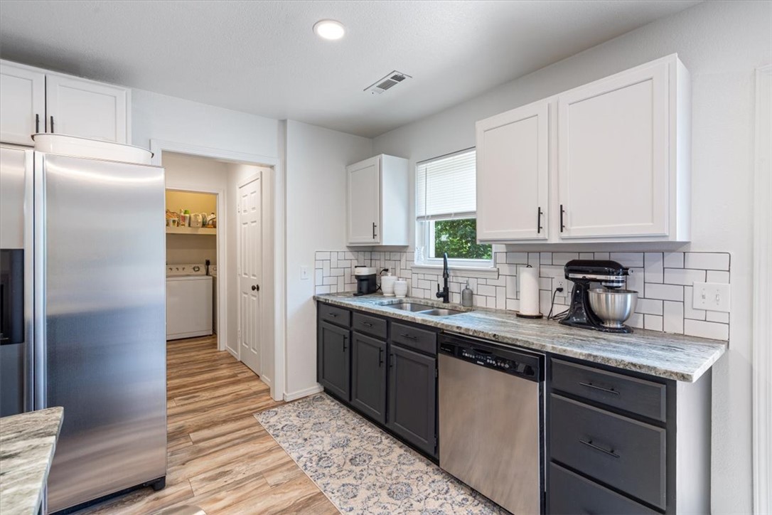 Applegate Sub Bentonville - Residential Lease