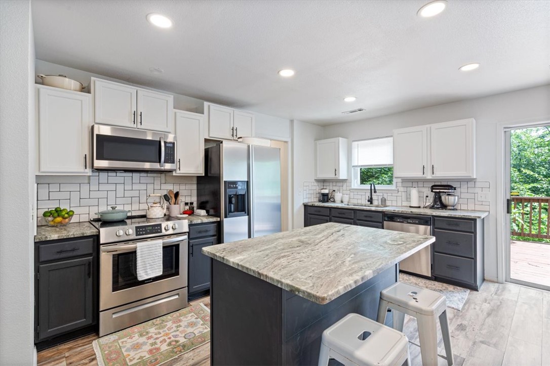 Applegate Sub Bentonville - Residential Lease