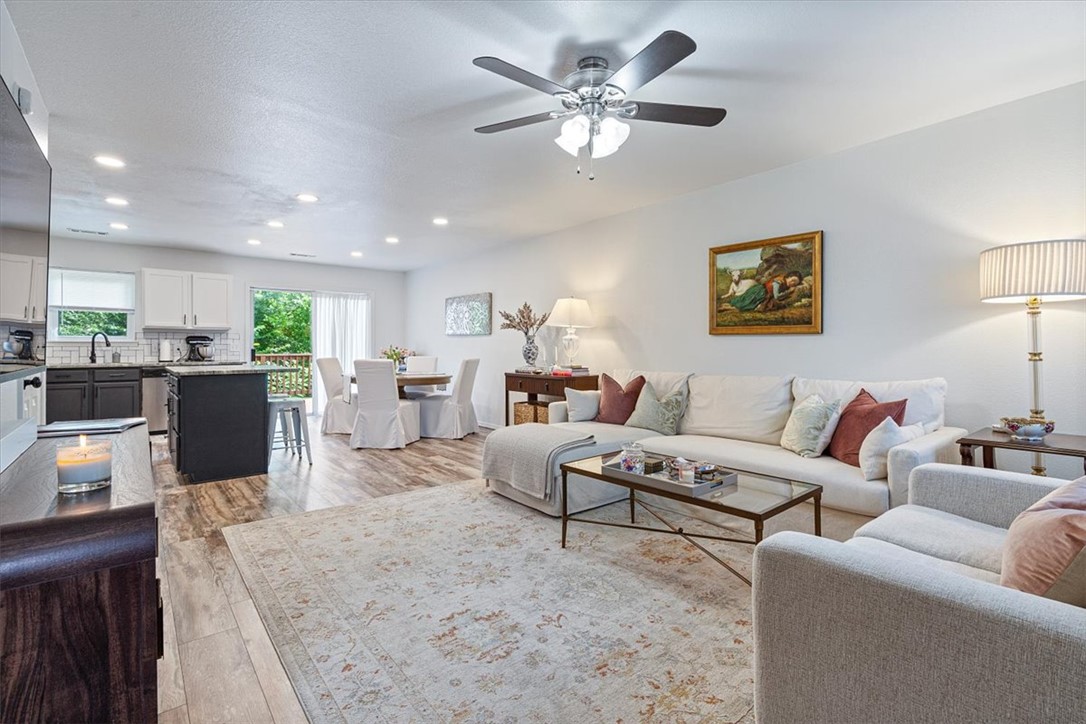 Applegate Sub Bentonville - Residential Lease