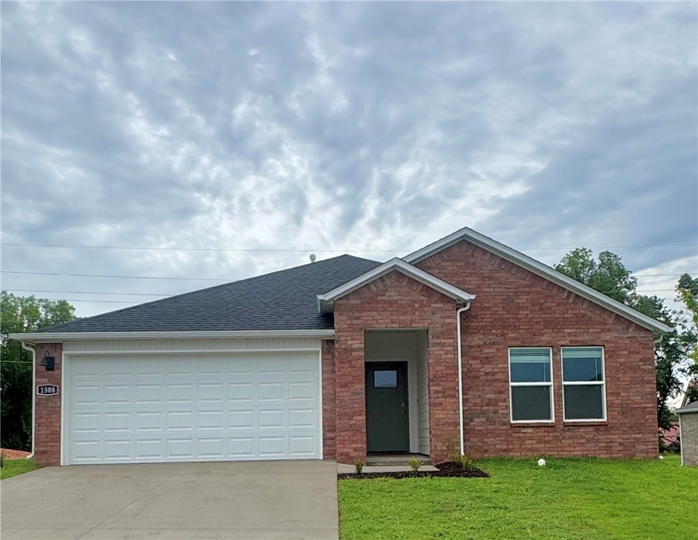 Jubilant Justin Plan in Wagon Wheel Phase 2, in Farmington, Arkansas! Each home in Wagon Wheel is meticulously crafted with attention to detail, creating a space that feels both luxurious and welcoming. From the moment you walk through the door, you'll be greeted by modern features and spacious a layout that caters to every lifestyle. Our homes boast premium finishes and thoughtful designs, ensuring that you'll be stepping inside your own personal oasis. These homes will be complete with LVP flooring throughout and wood shelving in all closets, pantry and utility room. The kitchen will have quartz kitchen counters, 36-inch cabinets, and stainless-steel appliances! Home will have a Garage Door Opener. Primary bath will have quartz countertops, double sinks, and an oversized walk-in shower. Each home comes with 4-sided brick with siding per plan. NO SHUTTERS. Taxes and Parcel TBD.