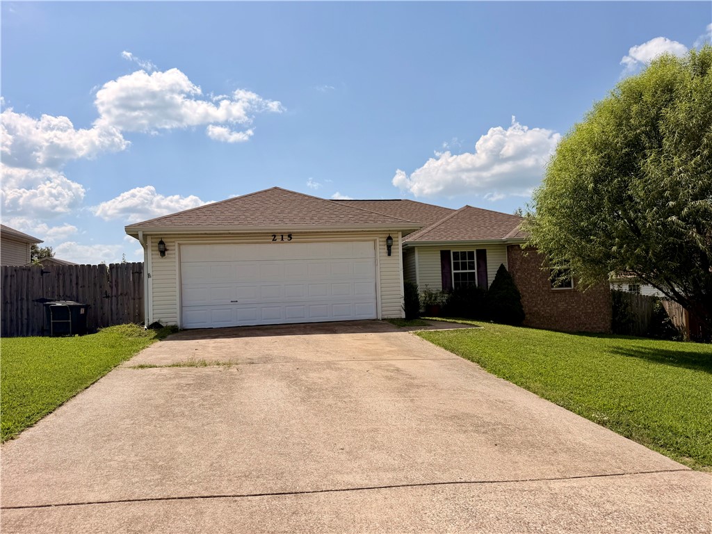 Welcome to 215 Elizabeth Dr! Tucked in a quiet cul-de-sac, this 3 BR / 2 BA, 1,630 sq. ft. home is packed with high-value updates. Major systems are taken care of with a brand-new Rheem HVAC system (2026) and new roof (2023). Enjoy hard-wired internet connections in the living room and all bedrooms—ideal for work or gaming. All appliances and window blinds stay! Additional recent improvements include a new garage door opener, disposal, primary toilet, and guest bath lighting (2024), plus newer carpet (2022). Move-in ready and built for easy living—see it today!