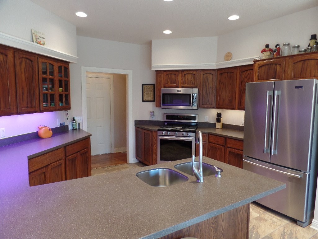 Edgewood Suburban - Residential