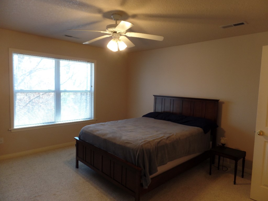 Edgewood Suburban - Residential