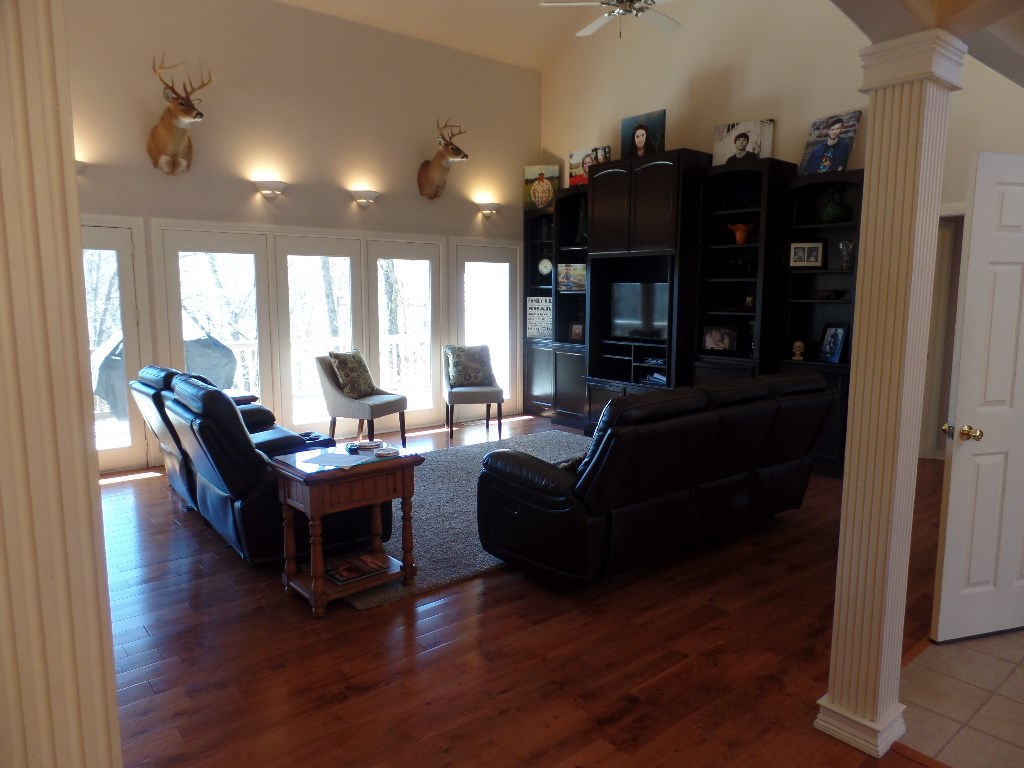 Edgewood Suburban - Residential