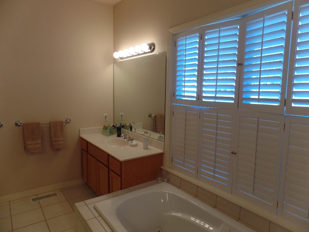 Edgewood Suburban - Residential