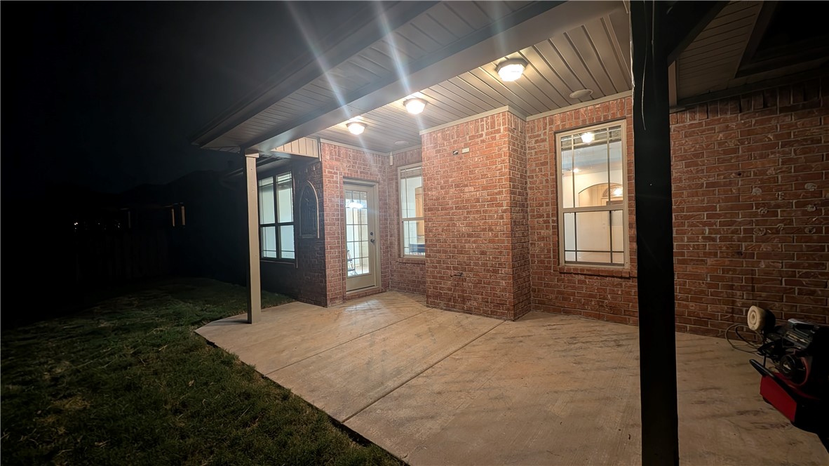 Crofton Manor Sub - Residential Lease